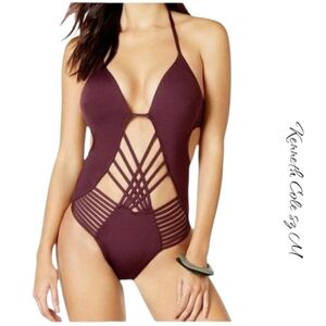 NWT Kenneth Cole New York Cut Out One Piece Swimsuit Sz M